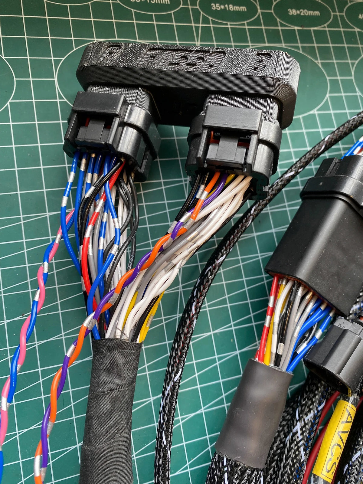 HARDCORE wiring harness for Honda K20/K24 engines